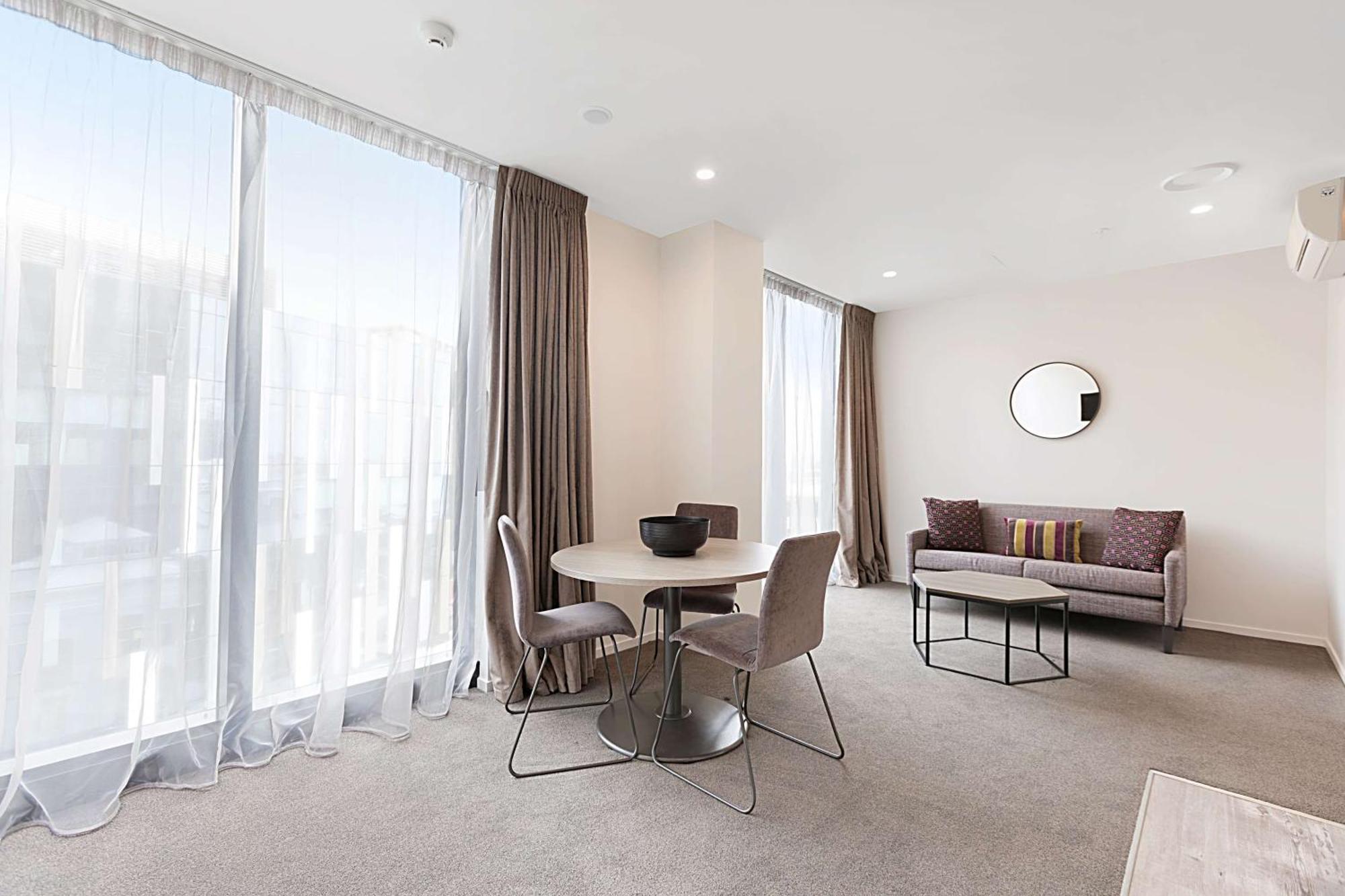Ramada Suites By Wyndham Victoria Street West Auckland Esterno foto