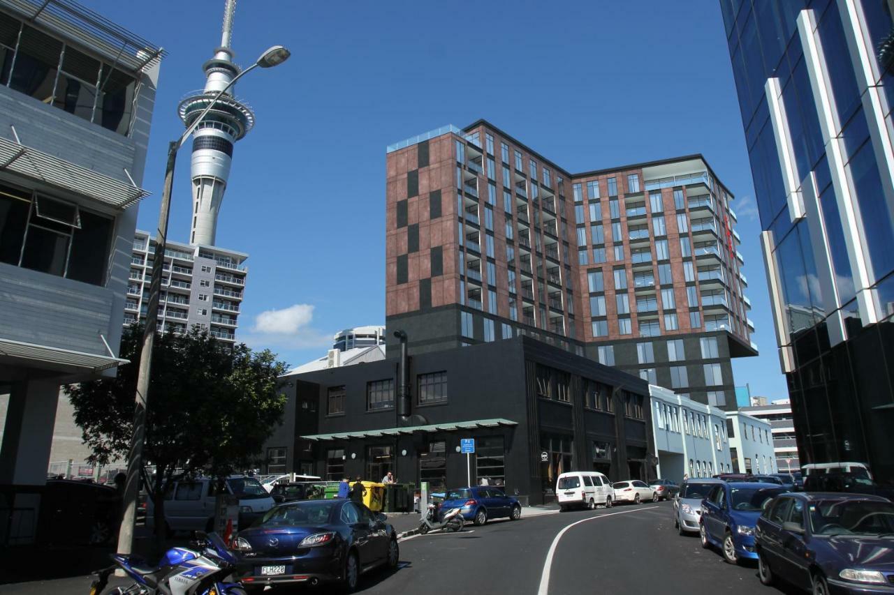 Ramada Suites By Wyndham Victoria Street West Auckland Esterno foto