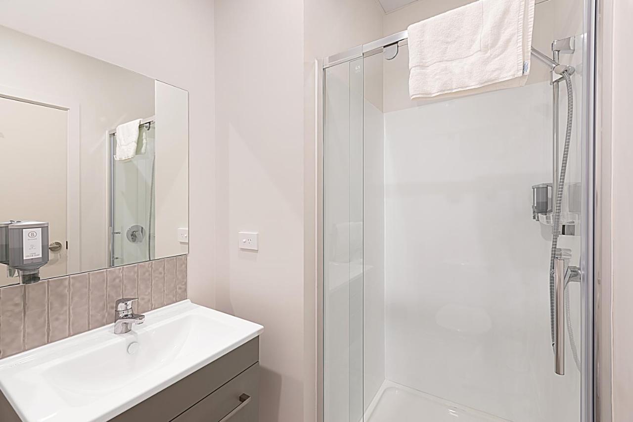 Ramada Suites By Wyndham Victoria Street West Auckland Esterno foto