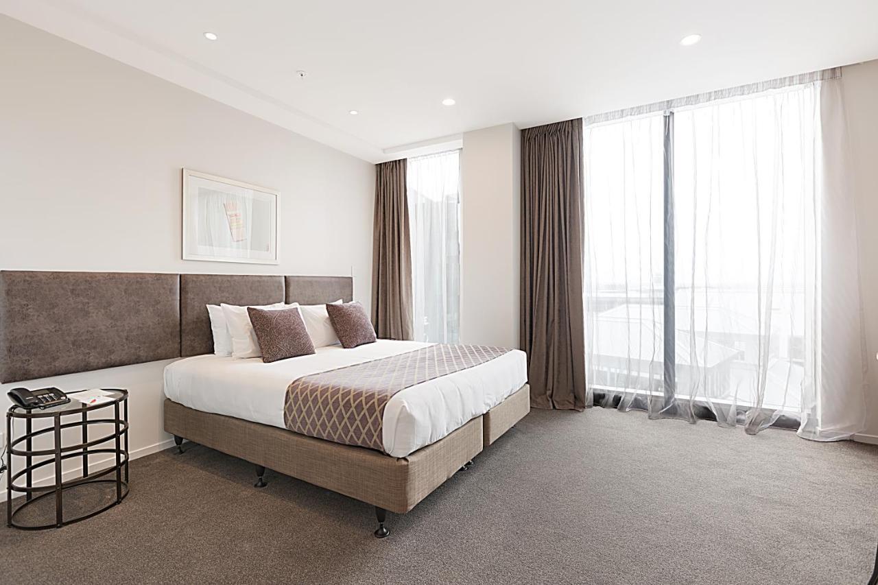 Ramada Suites By Wyndham Victoria Street West Auckland Esterno foto